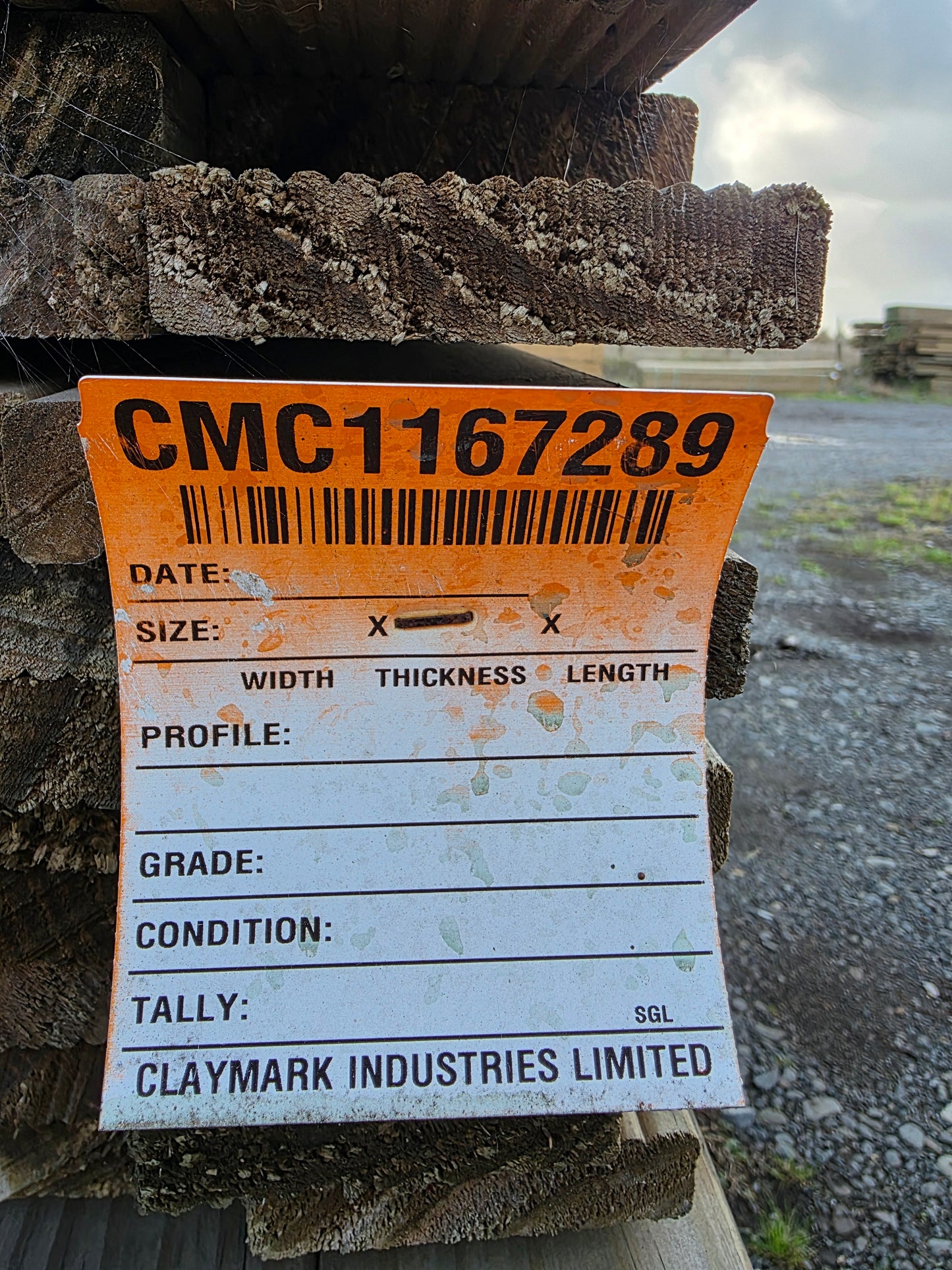 90x19 Merch Grade Decking Griptread 1100LM (Dated Stock)