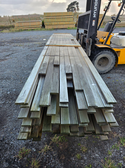 90x19 Merch Grade Decking Griptread 1100LM (Dated Stock)