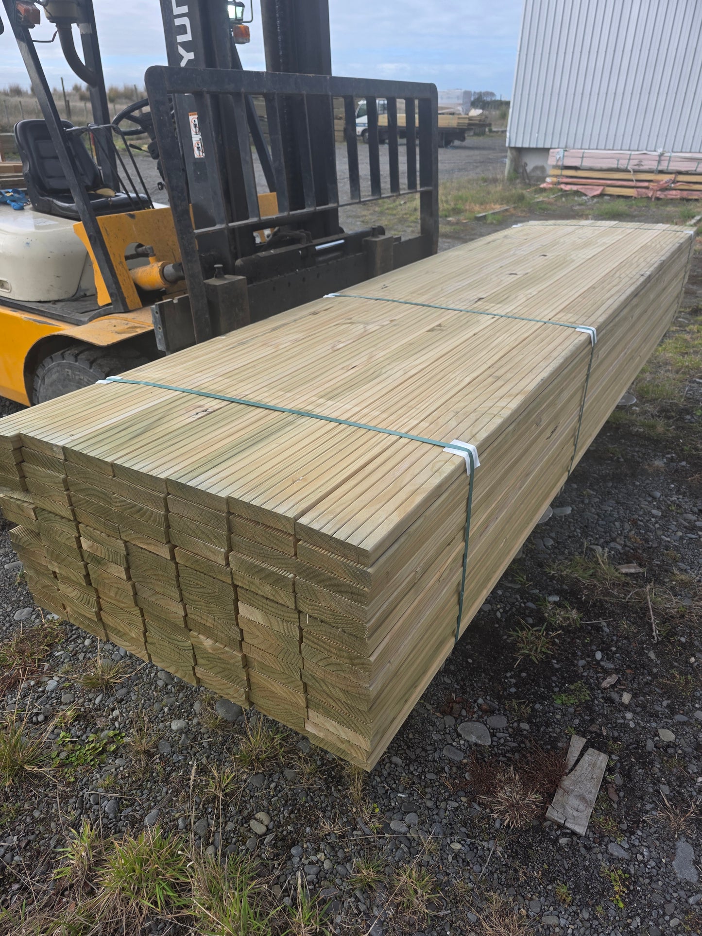140x32 H3.2 Premium Griptread Decking 105x 3.6m