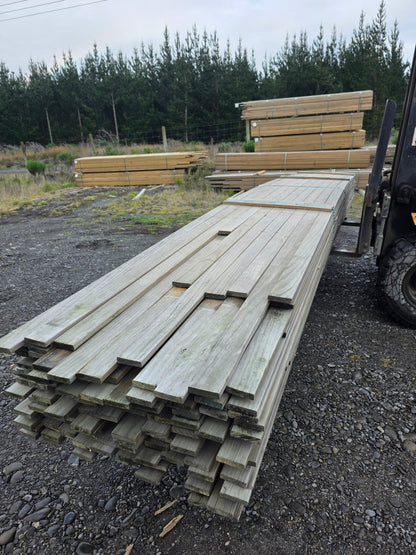 90x19 Merch Grade Decking Griptread 1100LM (Dated Stock)