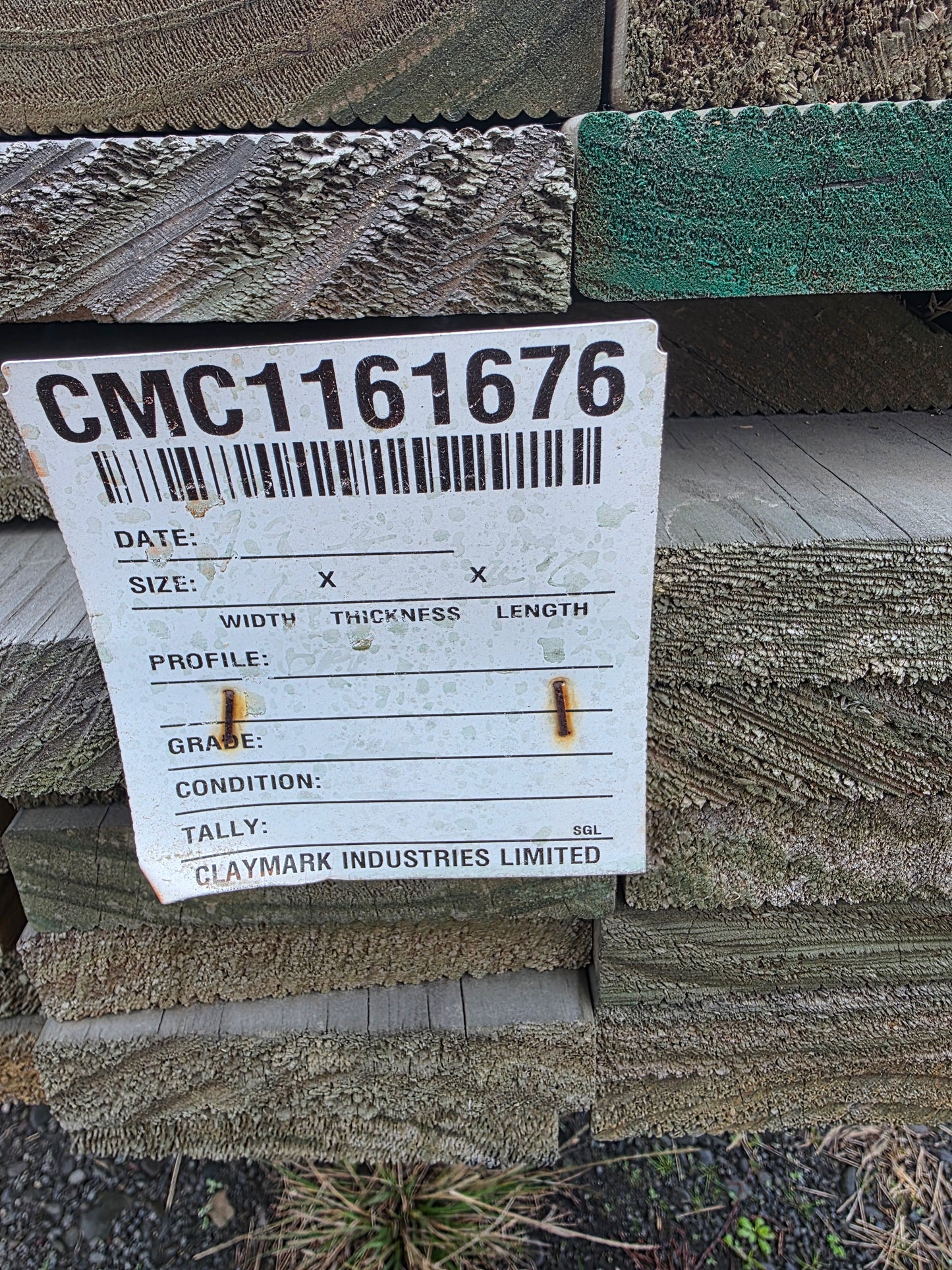 140x32 Merch Grade Decking Griptread 300LM (Dated Stock)