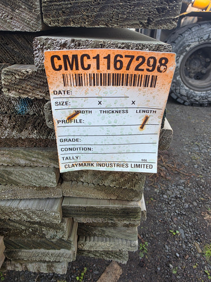 90x19 Merch Grade Decking Griptread 1122LM (Dated Stock)