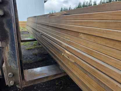 140x32 Merch Grade Decking Smooth 405.0LM (Dated Stock)