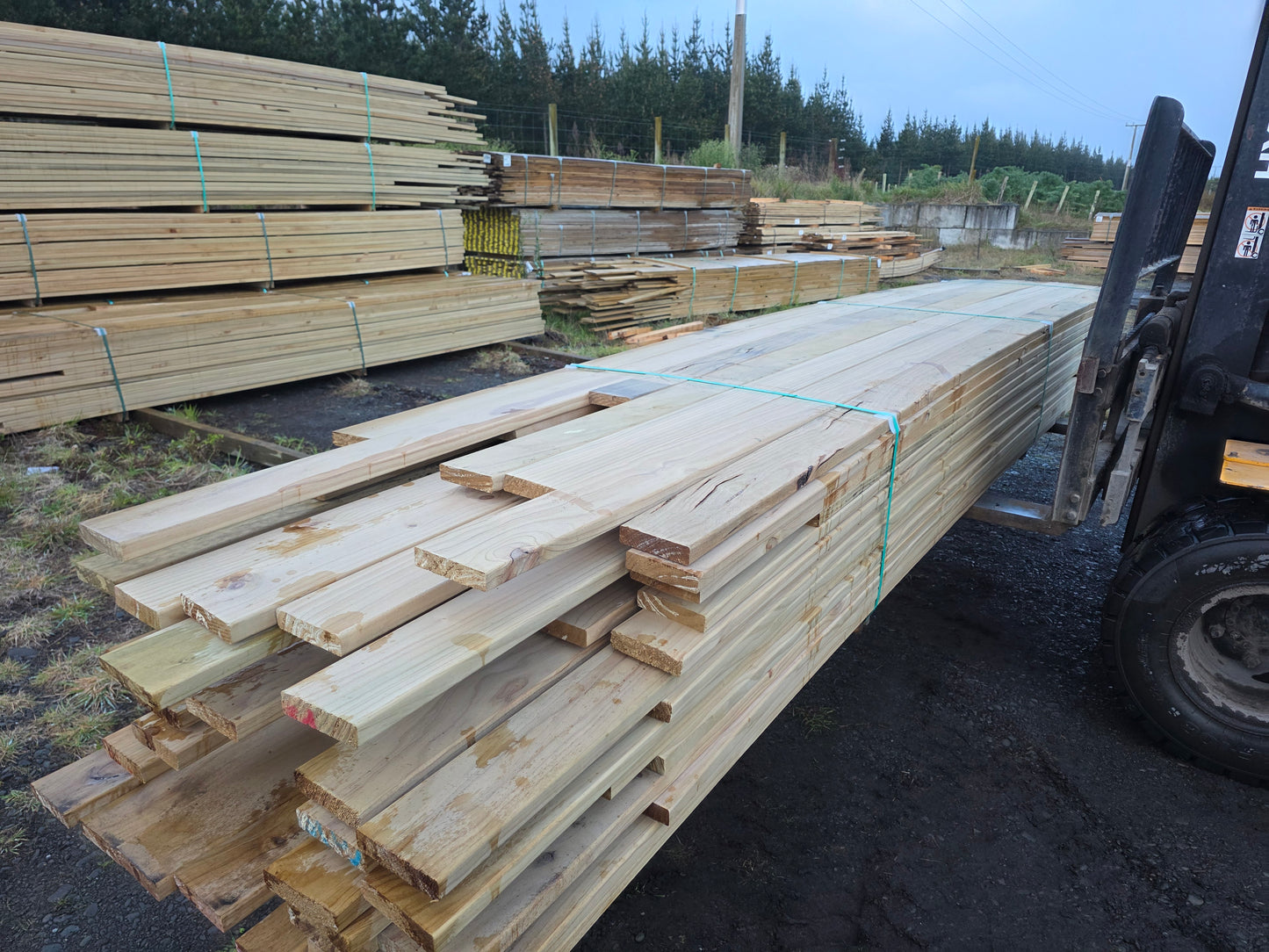 140x32 H3 Smooth Decking "Seconds" 511.2m #DPA118595