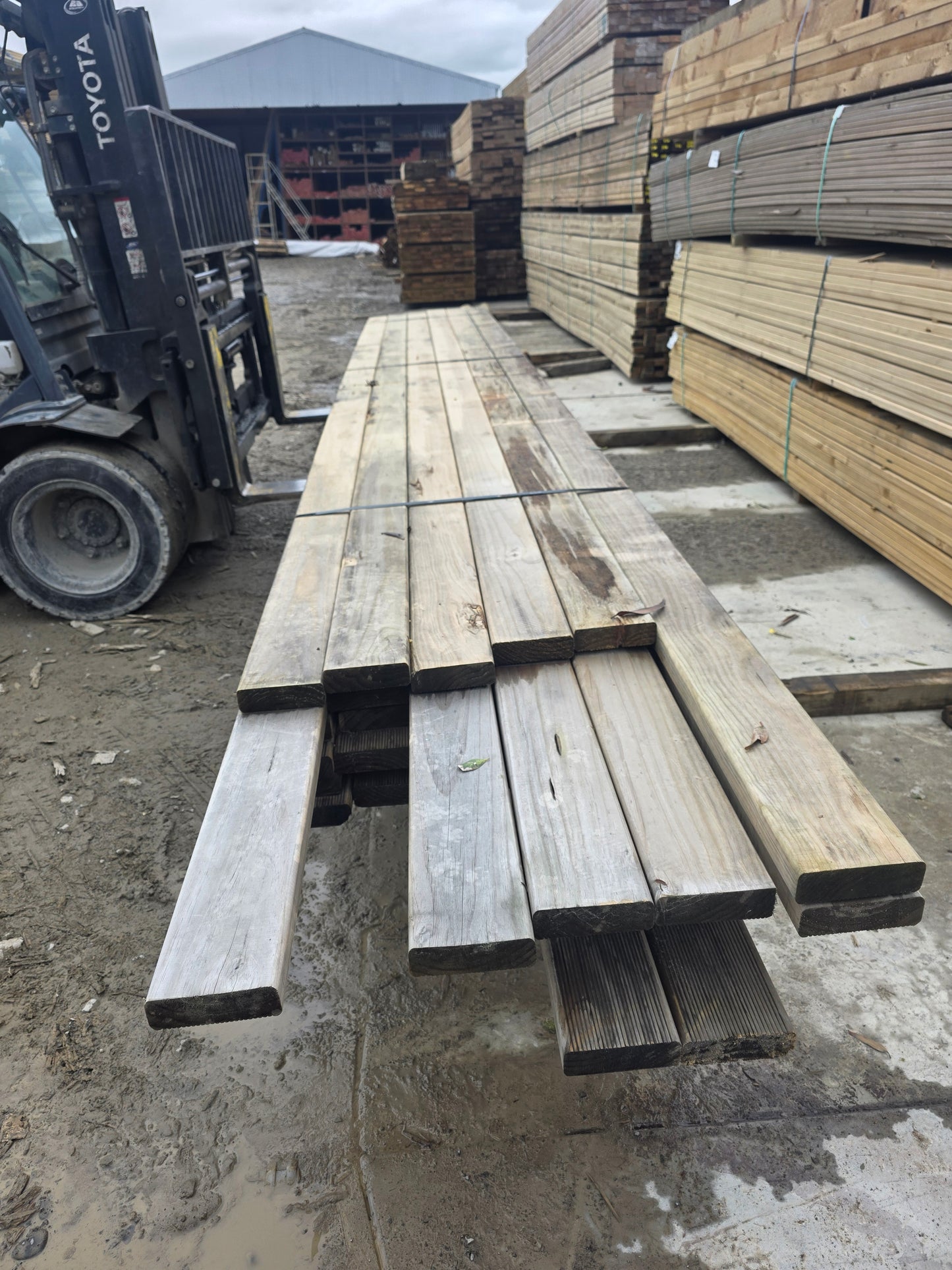 140x45 H3.2 TW Merch griptread Decking Pack 198LM (Dated Stock)
