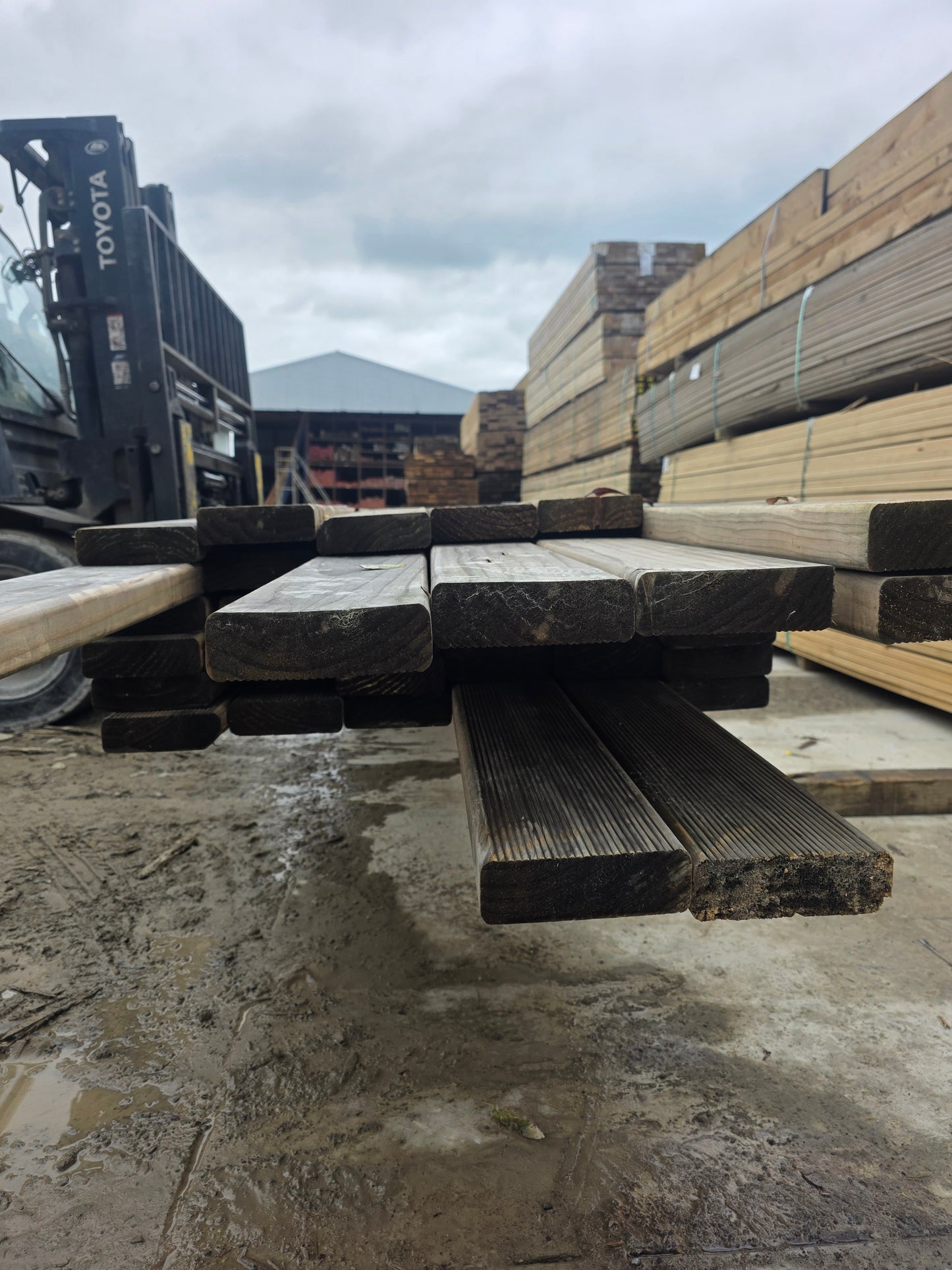140x45 H3.2 TW Merch griptread Decking Pack 198LM (Dated Stock)