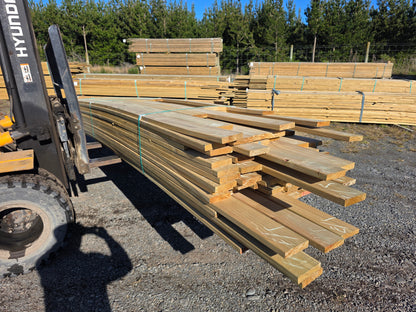 140x32 H3 Smooth Decking "Seconds" 484.5m