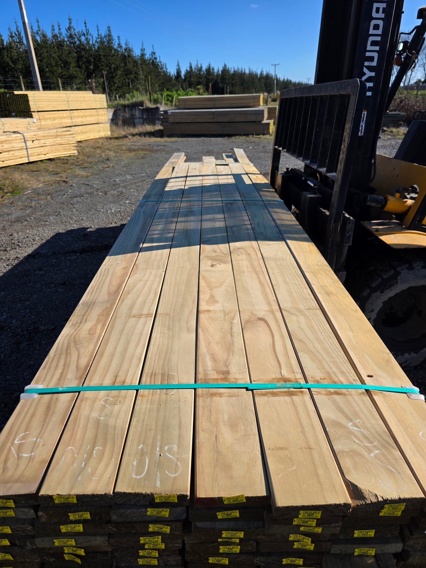 140x32 H3 Smooth Decking "Seconds" 466.2m