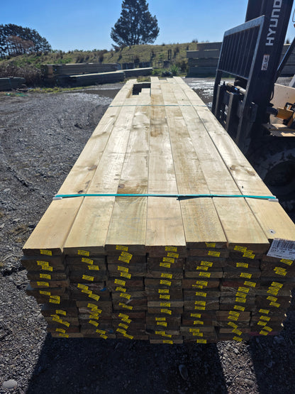 140x32 H3 Smooth Decking "Seconds" 484.5m