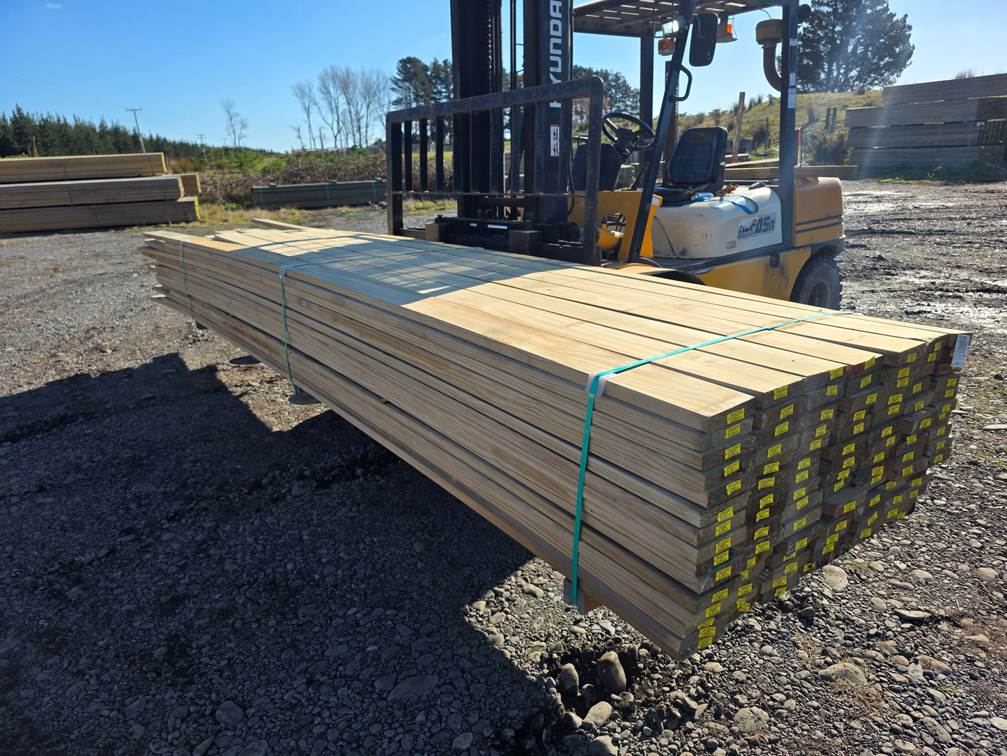 140x32 H3 Smooth Decking "Seconds" 466.2m